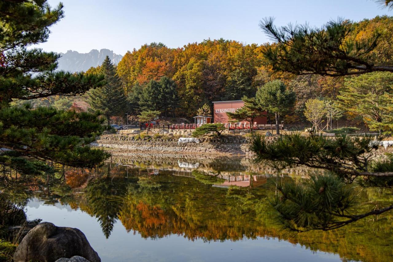 Kensington Resort Seorak Valley Сокчхо Экстерьер фото