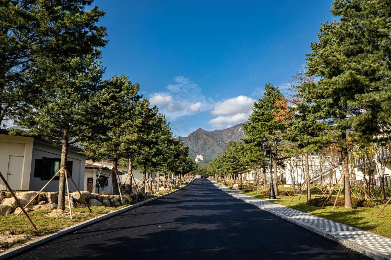 Kensington Resort Seorak Valley Сокчхо Экстерьер фото