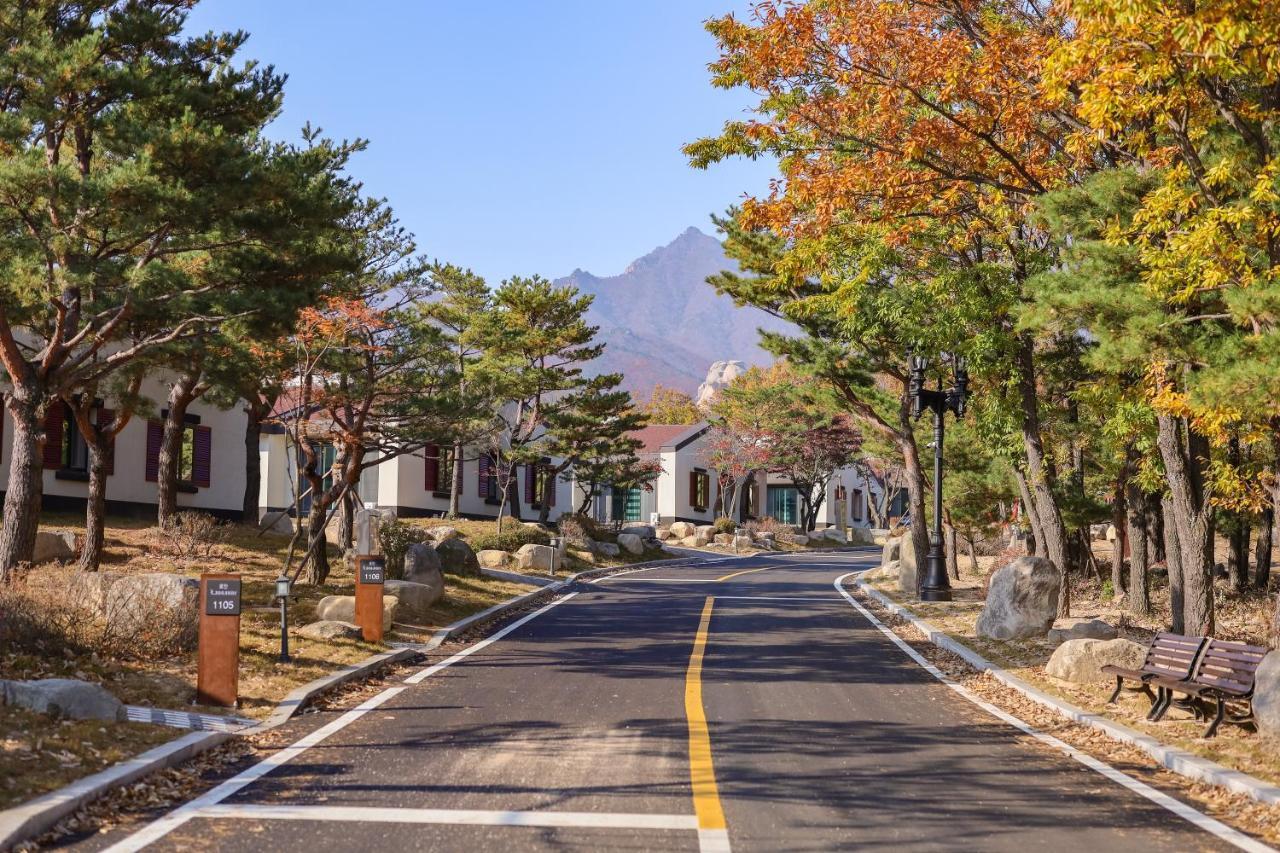Kensington Resort Seorak Valley Сокчхо Экстерьер фото